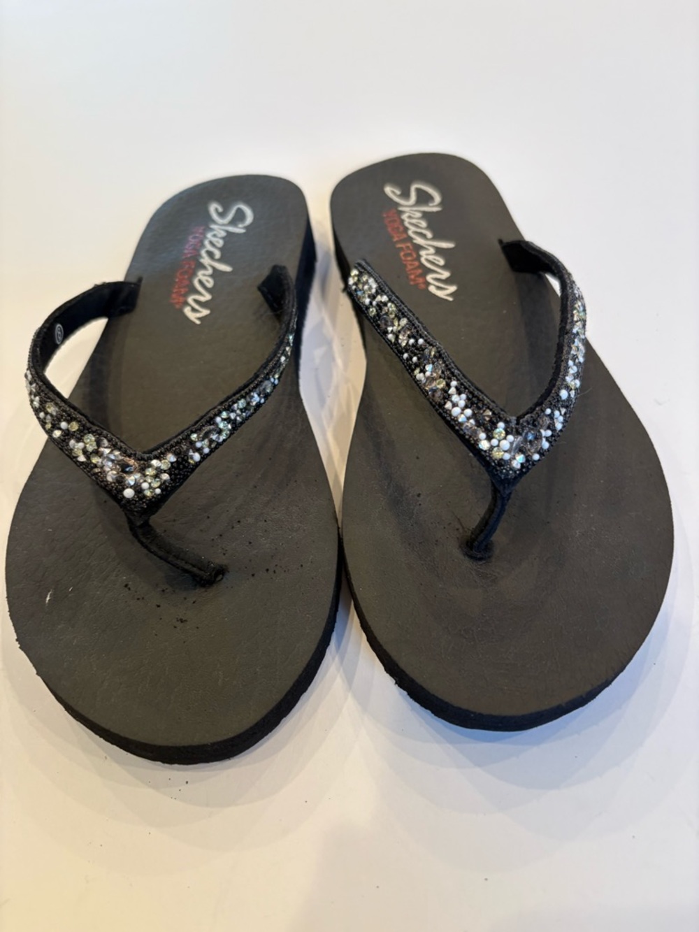 Skechers Black Flip Flop Sandals with Sparkle Straps - Picture 2 of 6